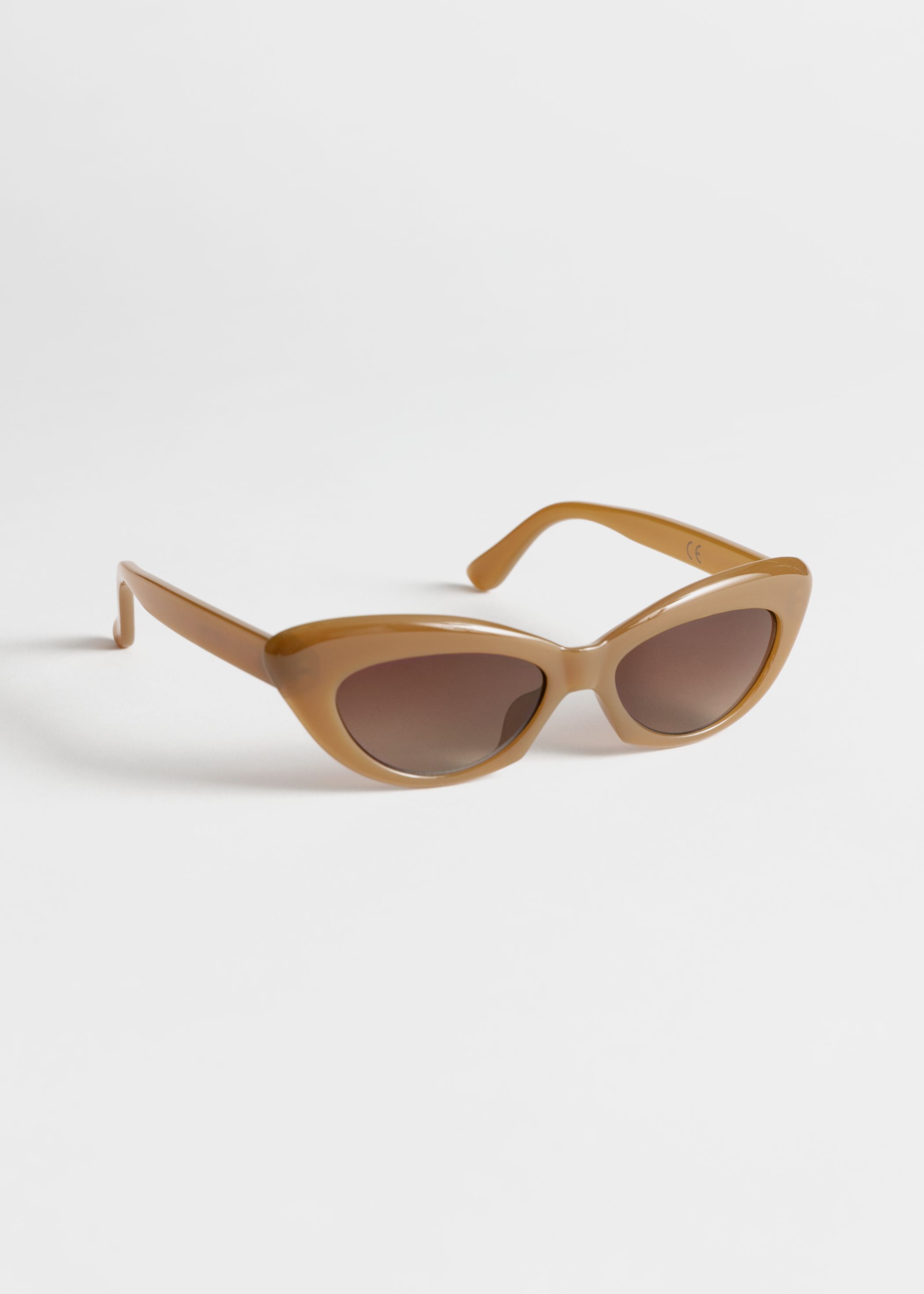 Rounded Cat Eye Sunglasses