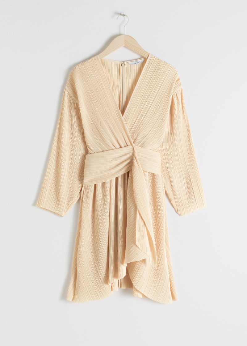 Plissiertes Kleid aus recyceltem Polyester-Mix