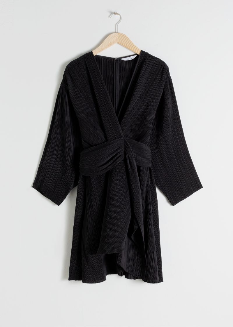 Plissiertes Kleid aus recyceltem Polyester-Mix