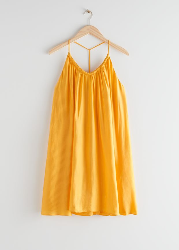 Voluminöses Minikleid mit Spaghettiträgern