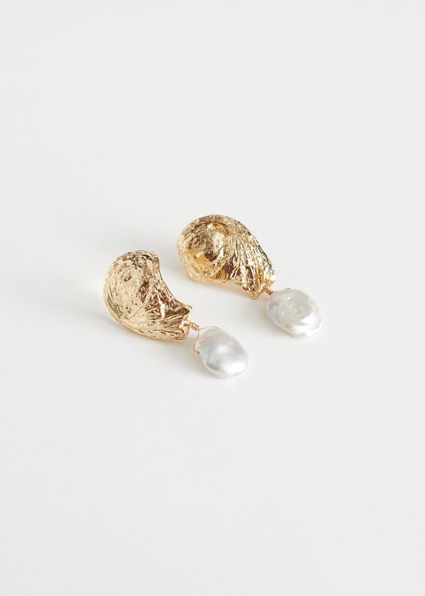 Hammered Pearl Pendant Earrings