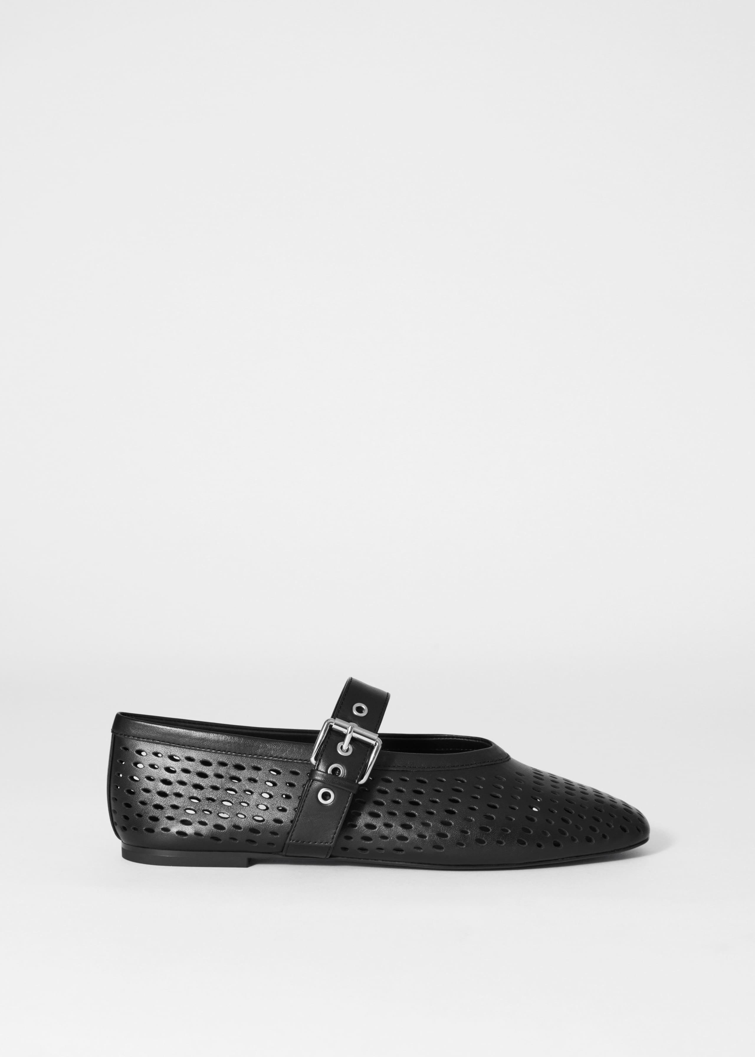 “& Other Stories” Ruched Leather Ballet Flats Ruched Leather Ballet Flats - Black - New in - & Other Stories
